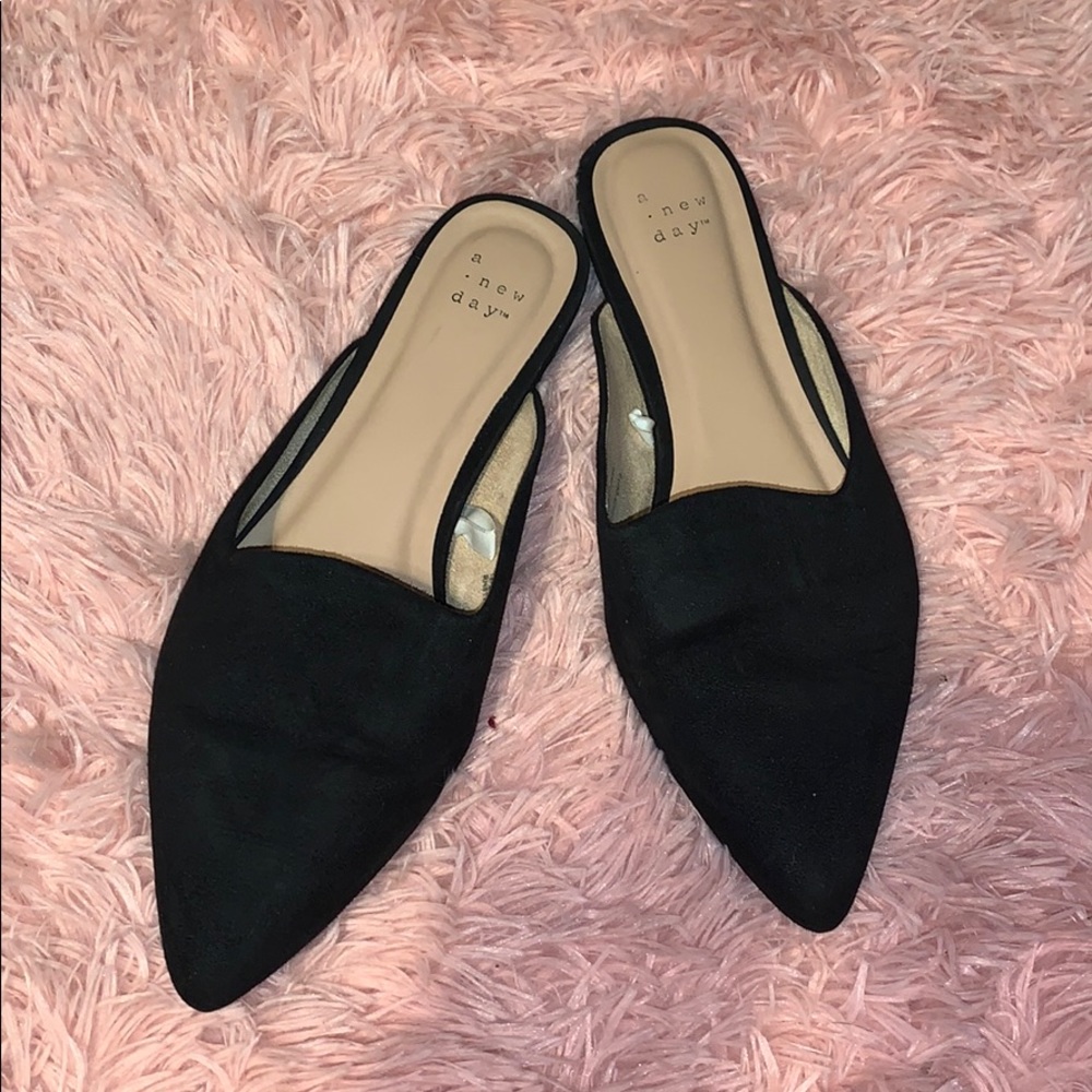 Sandals closed front